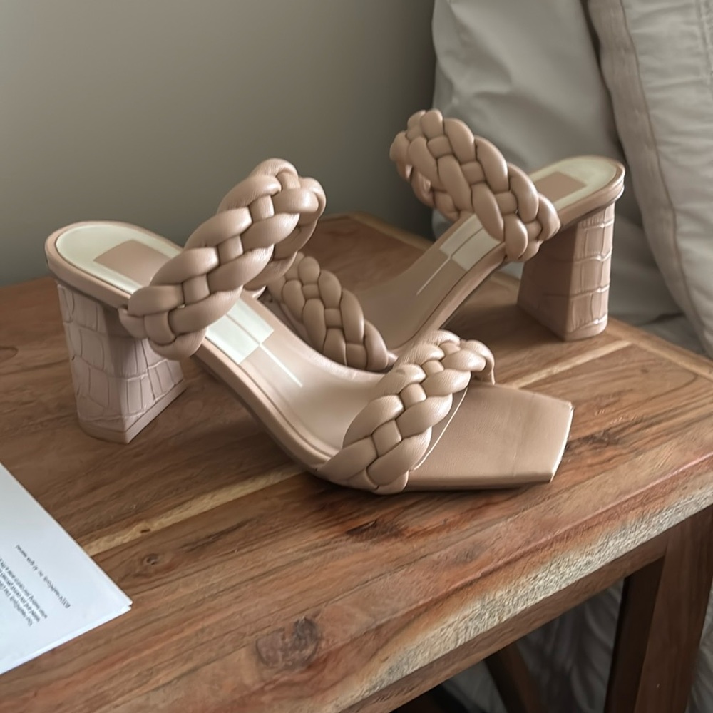 Dolce Vita size 5 hardly worn